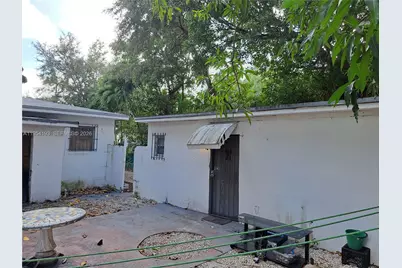 71 NE 67th St, Miami, FL 33138 - Photo 12
