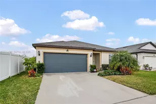 906 Swaying Sawgrass Ave Ruskin, Other City - In The State Of Florida, FL 33570 - Photo 2