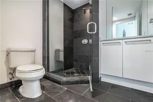 900 Biscayne Blvd, Miami, FL 33132 - Photo 8