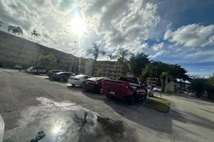 3905 N Nob Hill Rd, Sunrise, FL 33351 - Photo 16