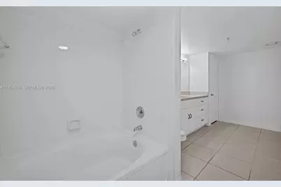11650 SW 2nd St #16103, Pembroke Pines, FL 33025 - Photo 8