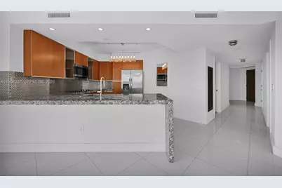 10 Venetian Way #404, Miami Beach, FL 33139 - Photo 6