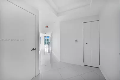 10 Venetian Way #404, Miami Beach, FL 33139 - Photo 26