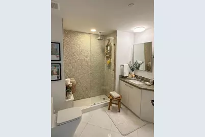 10 Venetian Way #404, Miami Beach, FL 33139 - Photo 10