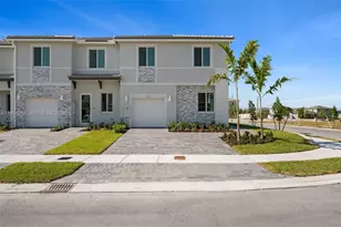716 SE 14th Ct, Homestead, FL 33034 - Photo 1