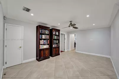 3671 N 47th Ave, Hollywood, FL 33021 - Photo 10