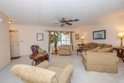 20004 SW 82nd Pl, Cutler Bay, FL 33189 - Photo 8