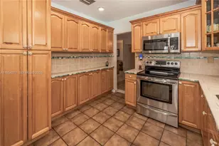 20004 SW 82nd Pl, Cutler Bay, FL 33189 - Photo 14