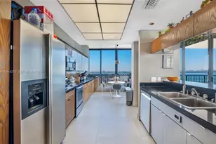 1000 Venetian Way, Miami, FL 33139 - Photo 30