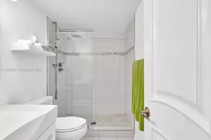 2017 S Ocean Dr, Hallandale Beach, FL 33009 - Photo 4