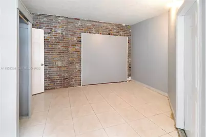 3241 NW 40th St, Lauderdale Lakes, FL 33309 - Photo 28