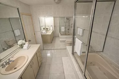 3241 NW 40th St, Lauderdale Lakes, FL 33309 - Photo 18