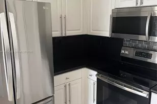7233 NW 113th Ct, Doral, FL 33178 - Photo 22