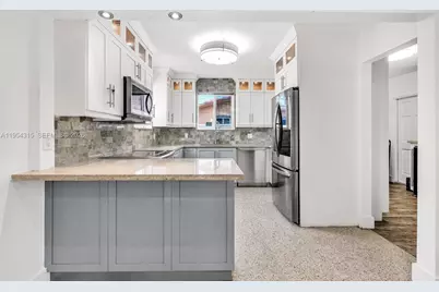 1040 N Royal Poinciana Blvd #na, Miami Springs, FL 33166 - Photo 6