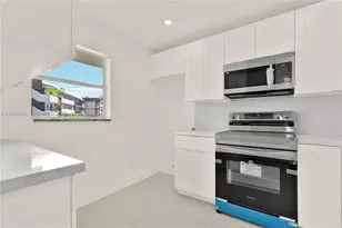 8320 Sands Point Blvd, Tamarac, FL 33321 - Photo 8