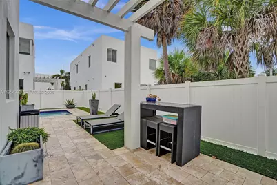 9995 NW 75th St, Doral, FL 33178 - Photo 38