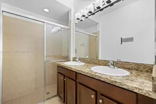 807 SW 147th Ave, Pembroke Pines, FL 33027 - Photo 22
