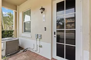 807 SW 147th Ave, Pembroke Pines, FL 33027 - Photo 2