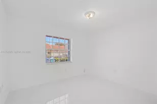 11522 NW 4th Way, Sweetwater, FL 33172 - Photo 10