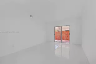 11522 NW 4th Way, Sweetwater, FL 33172 - Photo 4