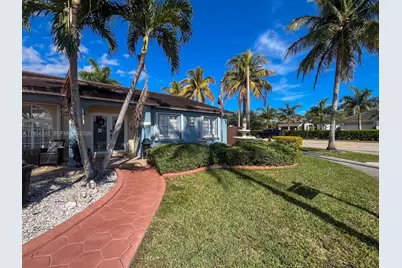 15201 SW 177th Ter, Miami, FL 33187 - Photo 6