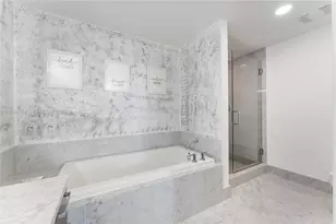 253 NE 2nd St, Miami, FL 33132 - Photo 18