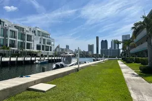 3923 NE 166th St, North Miami Beach, FL 33160 - Photo 4