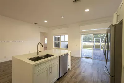 825 Tanglewood Cir, Weston, FL 33327 - Photo 16