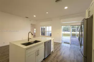 825 Tanglewood Cir, Weston, FL 33327 - Photo 16