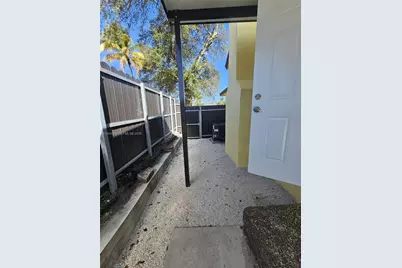 1148 NW 100th St #1, Miami, FL 33150 - Photo 30