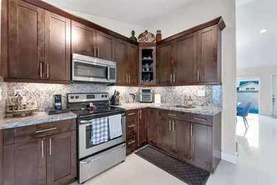 3246 NW 204th Ter, Miami Gardens, FL 33056 - Photo 14