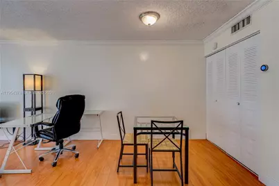 770 Claughton Island Dr #811, Miami, FL 33131 - Photo 6