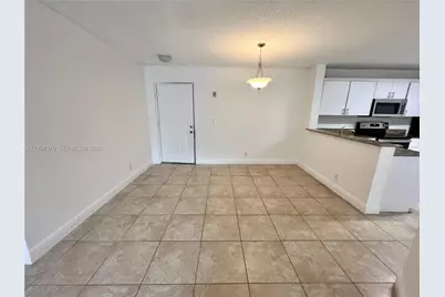 10131 W Sunrise Blvd #203, Plantation, FL 33322 - Photo 8
