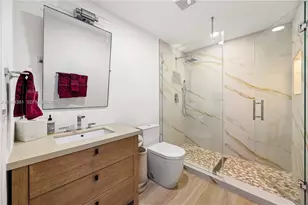 888 Biscayne Blvd, Miami, FL 33132 - Photo 8