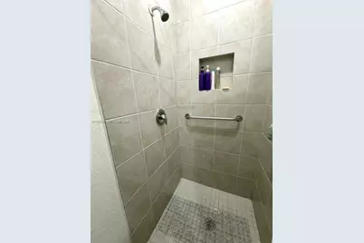 470 NE 12th St, Florida City, FL 33034 - Photo 18