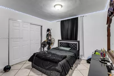 10000 NW 80th Ct #2226, Hialeah, FL 33016 - Photo 14