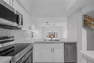 6560 SW 138th Ct, Miami, FL 33183 - Photo 2