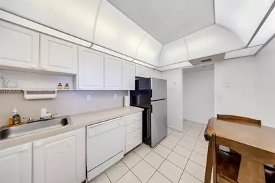 19370 Collins Ave #502, Sunny Isles Beach, FL 33160 - Photo 14