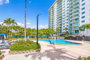 19370 Collins Ave, Sunny Isles Beach, FL 33160 - Photo 32