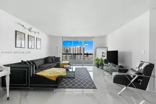 19195 NE 36th Ct, Aventura, FL 33180 - Photo 12