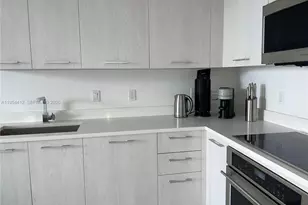 45 SW 9th St, Miami, FL 33130 - Photo 4
