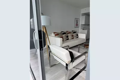 45 SW 9th St #3910, Miami, FL 33130 - Photo 10