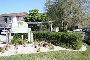 180 E Cypress Way, Naples, FL 34110 - Photo 2