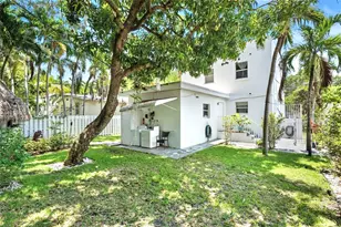 555 NE 70th St, Miami, FL 33138 - Photo 10