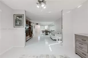 9441 Sunrise Lakes Blvd, Sunrise, FL 33322 - Photo 6