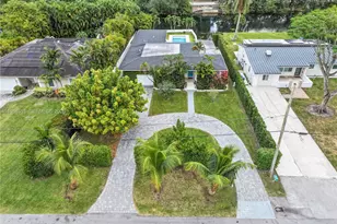 13801 S Biscayne River Rd, Miami, FL 33161 - Photo 32