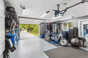 13801 S Biscayne River Rd, Miami, FL 33161 - Photo 18