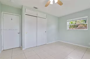 6572 SW 8th Ct, North Lauderdale, FL 33068 - Photo 16