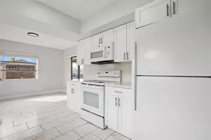 6572 SW 8th Ct, North Lauderdale, FL 33068 - Photo 10