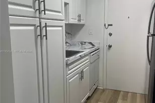 195 Sunrise Dr, Key Biscayne, FL 33149 - Photo 8